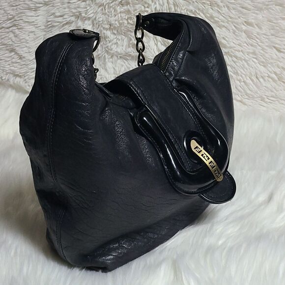 💯 Authentic Fendi Hobo Handbag 🍀 - Picture 4 of 17
